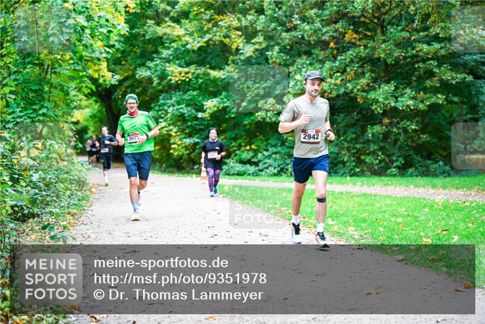 12.10.2025 - Bramfelder Halbmarathon 2025 Dr. Thomas Lammeyer http://msf.ph/oto/9351978 12.10.2025 10:41:29 Laufen 2972, 2461, 2942 meine-sportfotos.de