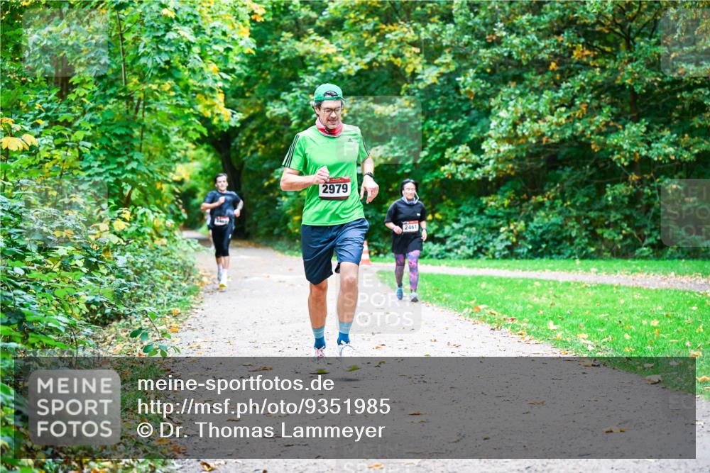 12.10.2025 - Bramfelder Halbmarathon 2025 Dr. Thomas Lammeyer http://msf.ph/oto/9351985 12.10.2025 10:41:30 Laufen 2979, 2461 meine-sportfotos.de