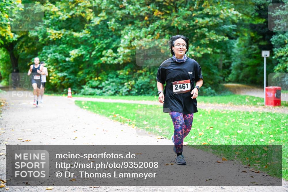 12.10.2025 - Bramfelder Halbmarathon 2025 Dr. Thomas Lammeyer http://msf.ph/oto/9352008 12.10.2025 10:41:36 Laufen 2461 meine-sportfotos.de