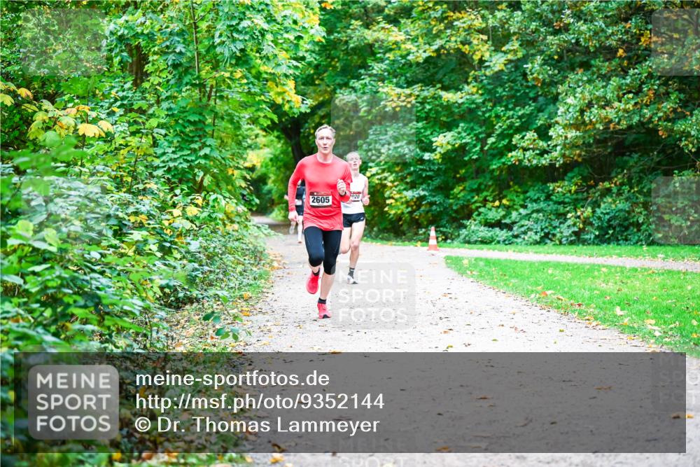 12.10.2025 - Bramfelder Halbmarathon 2025 Dr. Thomas Lammeyer http://msf.ph/oto/9352144 12.10.2025 10:42:25 Laufen 2605, 020 meine-sportfotos.de