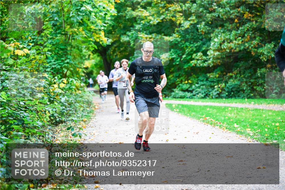 12.10.2025 - Bramfelder Halbmarathon 2025 Dr. Thomas Lammeyer http://msf.ph/oto/9352317 12.10.2025 10:43:09 Laufen  meine-sportfotos.de