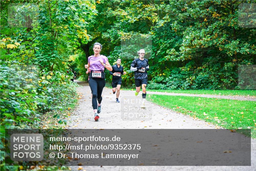 12.10.2025 - Bramfelder Halbmarathon 2025 Dr. Thomas Lammeyer http://msf.ph/oto/9352375 12.10.2025 10:43:27 Laufen 2459, 197, 2766 meine-sportfotos.de