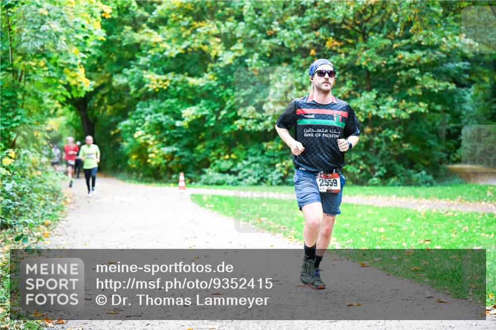 12.10.2025 - Bramfelder Halbmarathon 2025 Dr. Thomas Lammeyer http://msf.ph/oto/9352415 12.10.2025 10:43:35 Laufen 2559, 78 meine-sportfotos.de