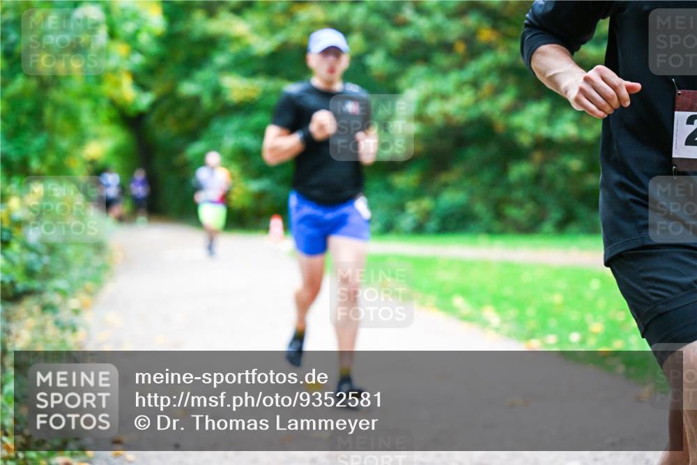 12.10.2025 - Bramfelder Halbmarathon 2025 Dr. Thomas Lammeyer http://msf.ph/oto/9352581 12.10.2025 10:44:09 Laufen  meine-sportfotos.de