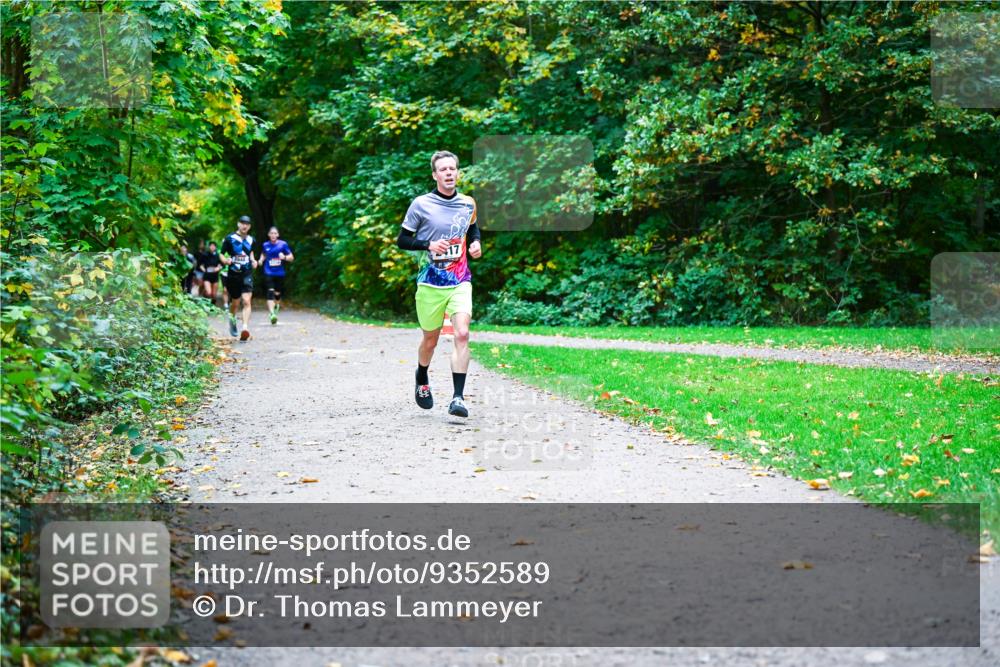 12.10.2025 - Bramfelder Halbmarathon 2025 Dr. Thomas Lammeyer http://msf.ph/oto/9352589 12.10.2025 10:44:12 Laufen  meine-sportfotos.de