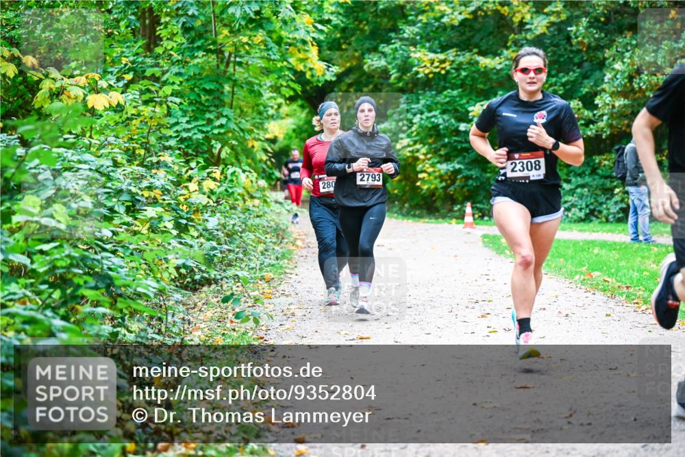 12.10.2025 - Bramfelder Halbmarathon 2025 Dr. Thomas Lammeyer http://msf.ph/oto/9352804 12.10.2025 10:44:54 Laufen 2308, 2793, 280 meine-sportfotos.de