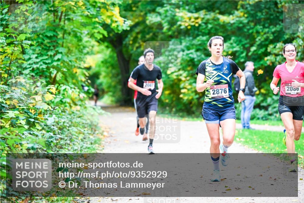 12.10.2025 - Bramfelder Halbmarathon 2025 Dr. Thomas Lammeyer http://msf.ph/oto/9352929 12.10.2025 10:45:19 Laufen 2087, 2876, 44, 1000, 2086 meine-sportfotos.de