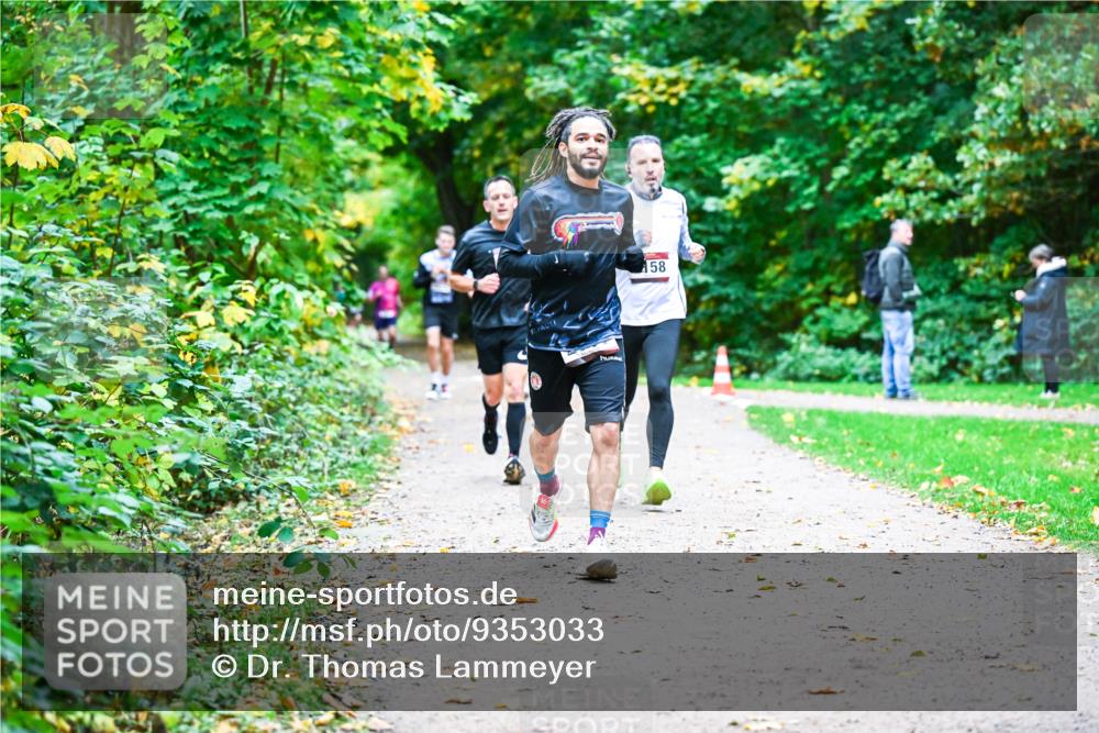 12.10.2025 - Bramfelder Halbmarathon 2025 Dr. Thomas Lammeyer http://msf.ph/oto/9353033 12.10.2025 10:45:41 Laufen 58 meine-sportfotos.de