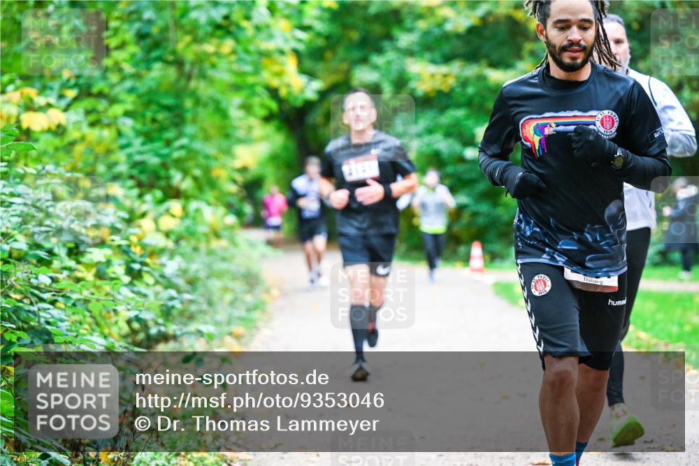 12.10.2025 - Bramfelder Halbmarathon 2025 Dr. Thomas Lammeyer http://msf.ph/oto/9353046 12.10.2025 10:45:43 Laufen 1910, 1910 meine-sportfotos.de