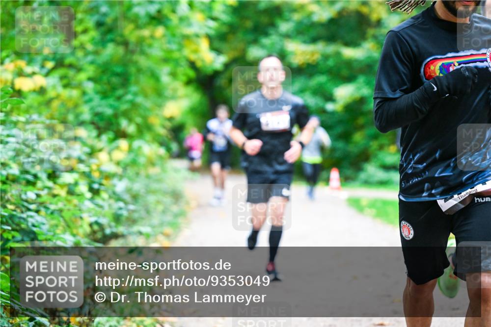 12.10.2025 - Bramfelder Halbmarathon 2025 Dr. Thomas Lammeyer http://msf.ph/oto/9353049 12.10.2025 10:45:43 Laufen  meine-sportfotos.de