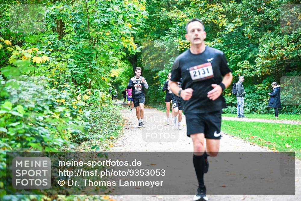 12.10.2025 - Bramfelder Halbmarathon 2025 Dr. Thomas Lammeyer http://msf.ph/oto/9353053 12.10.2025 10:45:44 Laufen 2872, 15, 2131 meine-sportfotos.de