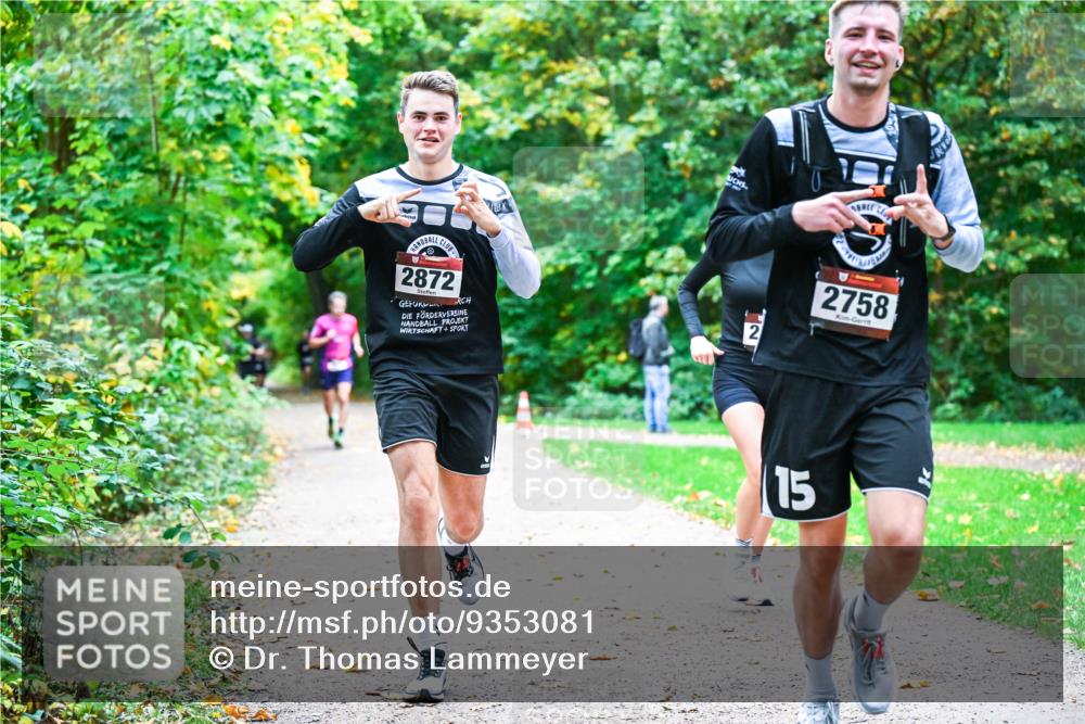 12.10.2025 - Bramfelder Halbmarathon 2025 Dr. Thomas Lammeyer http://msf.ph/oto/9353081 12.10.2025 10:45:48 Laufen 2872, 2, 2758, 15 meine-sportfotos.de