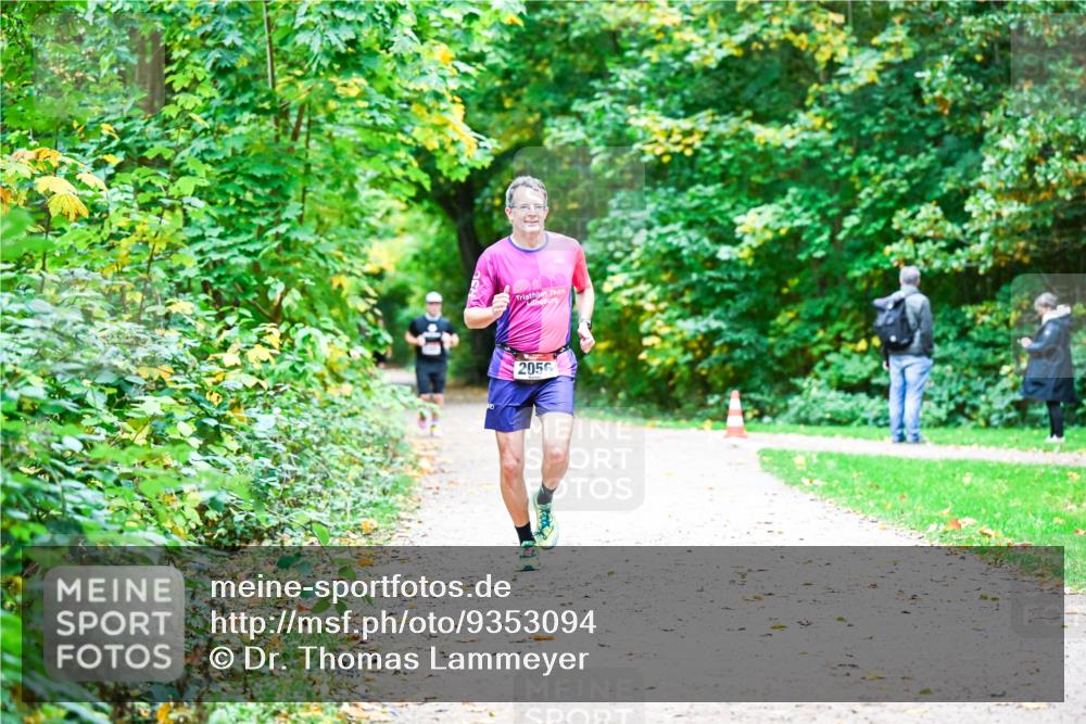 12.10.2025 - Bramfelder Halbmarathon 2025 Dr. Thomas Lammeyer http://msf.ph/oto/9353094 12.10.2025 10:45:52 Laufen 2056 meine-sportfotos.de