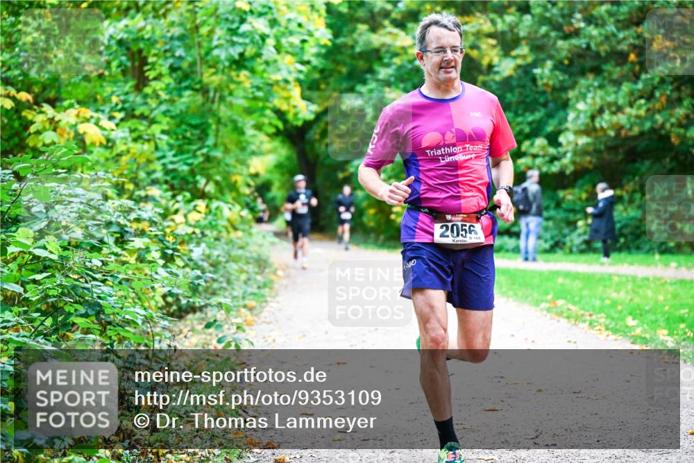 12.10.2025 - Bramfelder Halbmarathon 2025 Dr. Thomas Lammeyer http://msf.ph/oto/9353109 12.10.2025 10:45:54 Laufen 2056, 165 meine-sportfotos.de