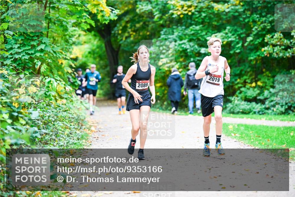 12.10.2025 - Bramfelder Halbmarathon 2025 Dr. Thomas Lammeyer http://msf.ph/oto/9353166 12.10.2025 10:46:05 Laufen 2089, 2019 meine-sportfotos.de