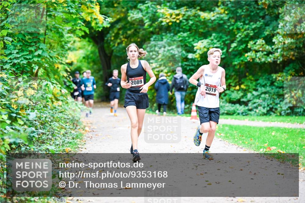 12.10.2025 - Bramfelder Halbmarathon 2025 Dr. Thomas Lammeyer http://msf.ph/oto/9353168 12.10.2025 10:46:05 Laufen 2089, 2019 meine-sportfotos.de