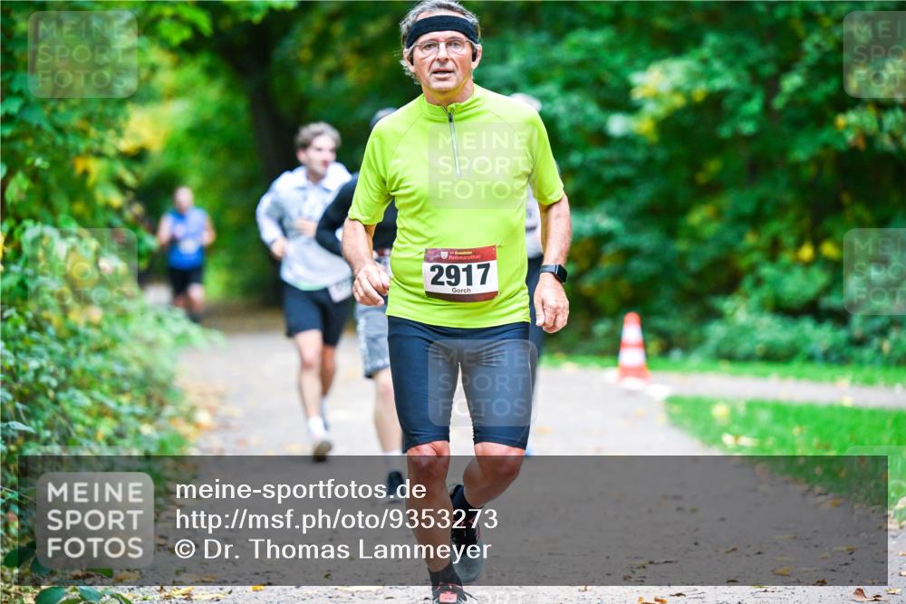 12.10.2025 - Bramfelder Halbmarathon 2025 Dr. Thomas Lammeyer http://msf.ph/oto/9353273 12.10.2025 10:46:25 Laufen 34, 2917 meine-sportfotos.de