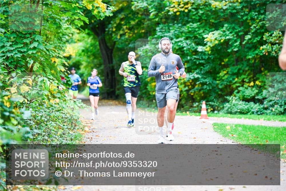 12.10.2025 - Bramfelder Halbmarathon 2025 Dr. Thomas Lammeyer http://msf.ph/oto/9353320 12.10.2025 10:46:36 Laufen 12, 2193, 2149 meine-sportfotos.de