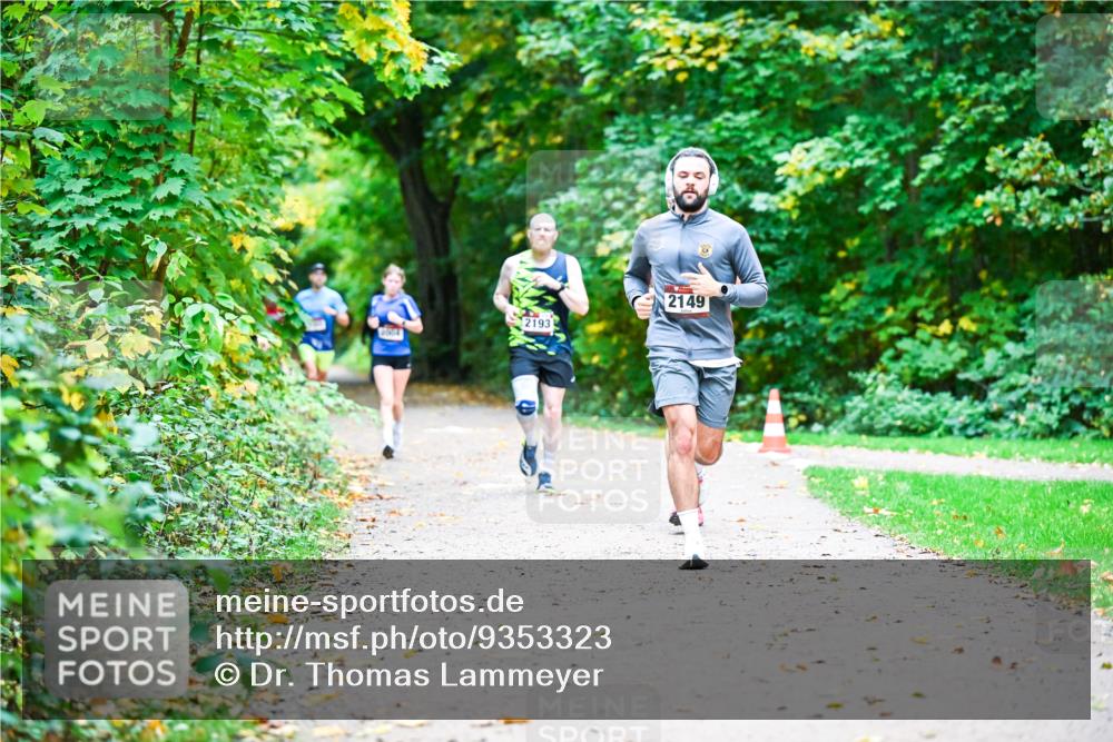 12.10.2025 - Bramfelder Halbmarathon 2025 Dr. Thomas Lammeyer http://msf.ph/oto/9353323 12.10.2025 10:46:37 Laufen 2193, 2149 meine-sportfotos.de