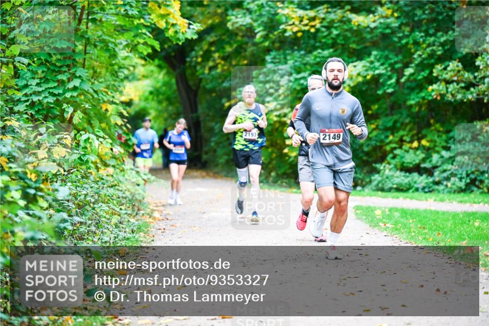 12.10.2025 - Bramfelder Halbmarathon 2025 Dr. Thomas Lammeyer http://msf.ph/oto/9353327 12.10.2025 10:46:37 Laufen 2193, 2149 meine-sportfotos.de