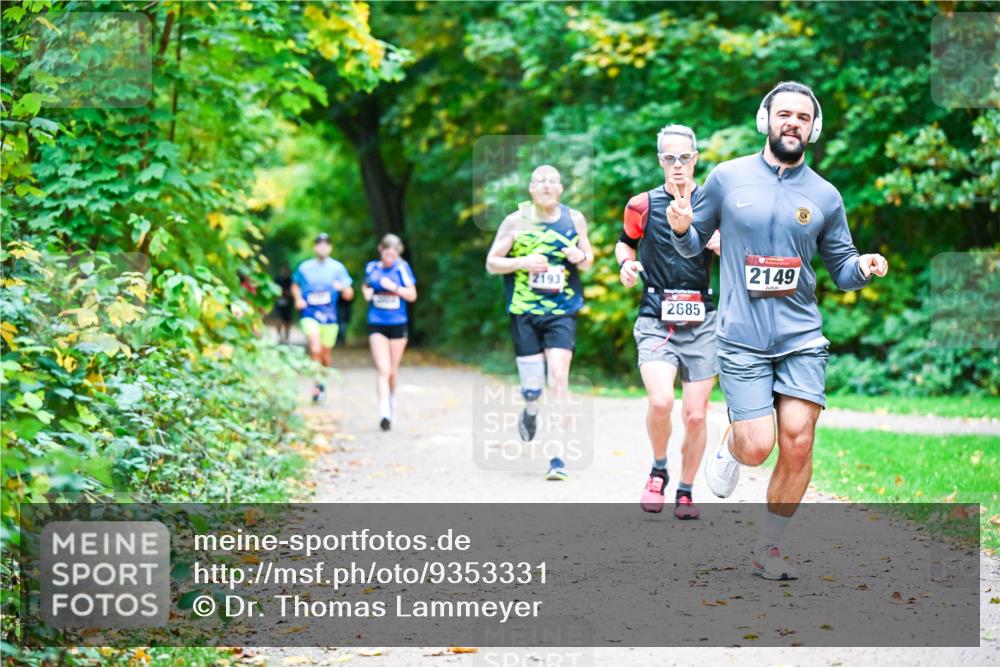 12.10.2025 - Bramfelder Halbmarathon 2025 Dr. Thomas Lammeyer http://msf.ph/oto/9353331 12.10.2025 10:46:38 Laufen 2193, 2685, 2149 meine-sportfotos.de