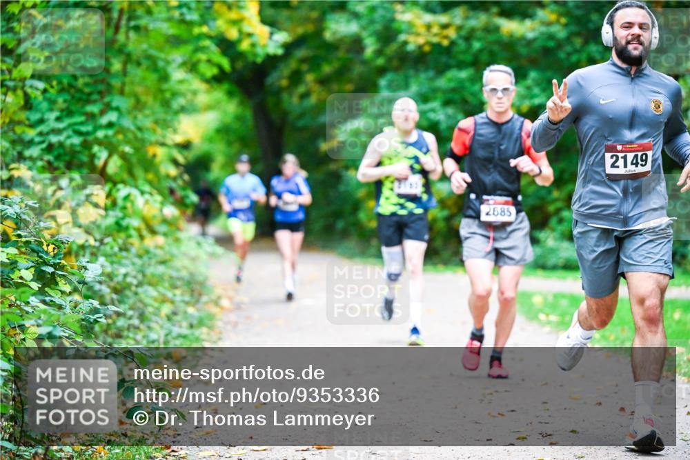 12.10.2025 - Bramfelder Halbmarathon 2025 Dr. Thomas Lammeyer http://msf.ph/oto/9353336 12.10.2025 10:46:39 Laufen 2685, 2149 meine-sportfotos.de