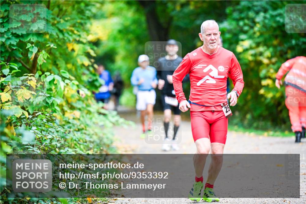 12.10.2025 - Bramfelder Halbmarathon 2025 Dr. Thomas Lammeyer http://msf.ph/oto/9353392 12.10.2025 10:46:51 Laufen 25 meine-sportfotos.de