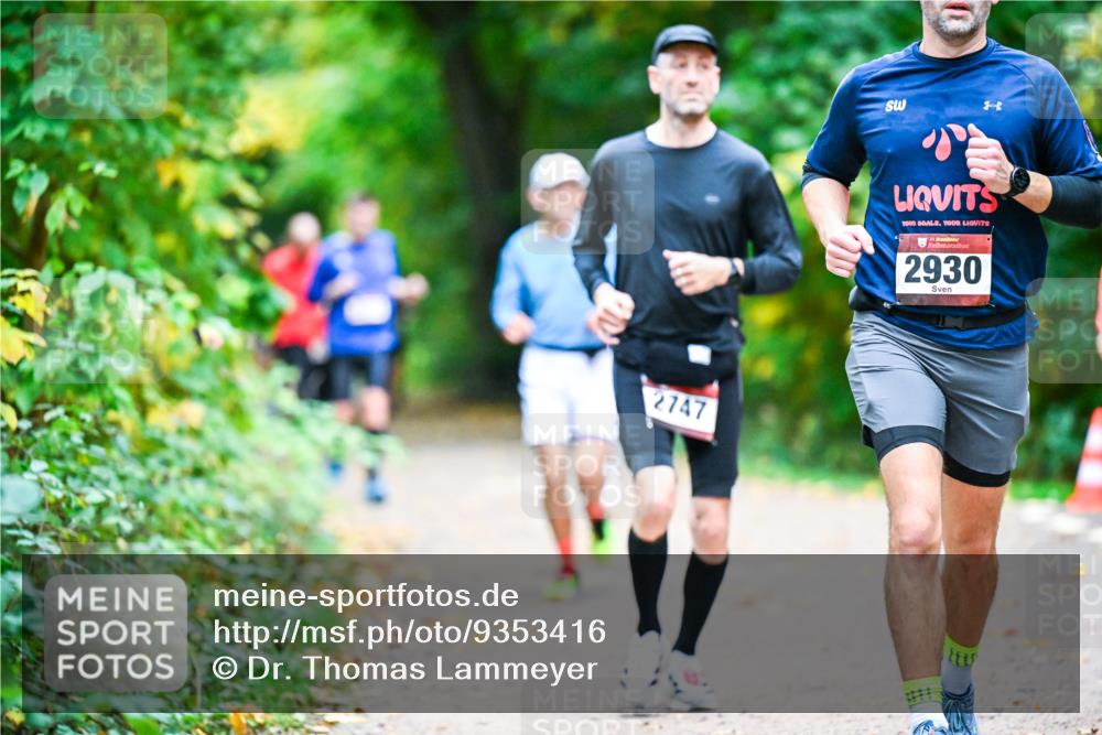 12.10.2025 - Bramfelder Halbmarathon 2025 Dr. Thomas Lammeyer http://msf.ph/oto/9353416 12.10.2025 10:46:55 Laufen 2747, 2930 meine-sportfotos.de