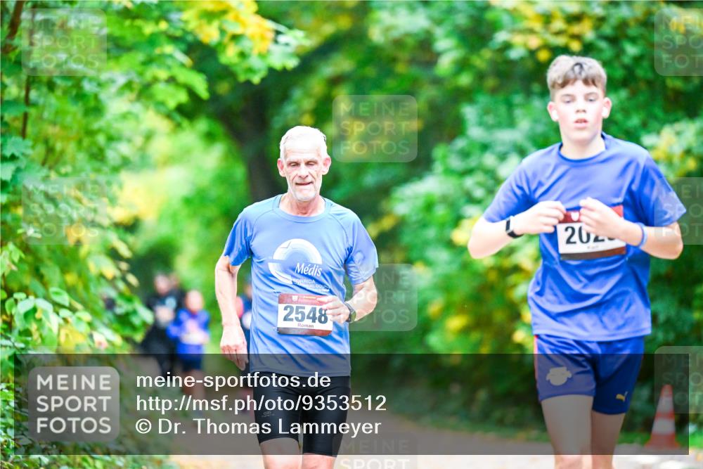 12.10.2025 - Bramfelder Halbmarathon 2025 Dr. Thomas Lammeyer http://msf.ph/oto/9353512 12.10.2025 10:47:11 Laufen 2548, 202 meine-sportfotos.de