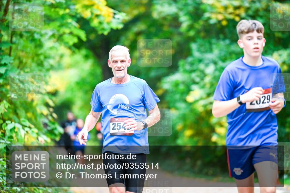 12.10.2025 - Bramfelder Halbmarathon 2025 Dr. Thomas Lammeyer http://msf.ph/oto/9353514 12.10.2025 10:47:11 Laufen 029, 254 meine-sportfotos.de