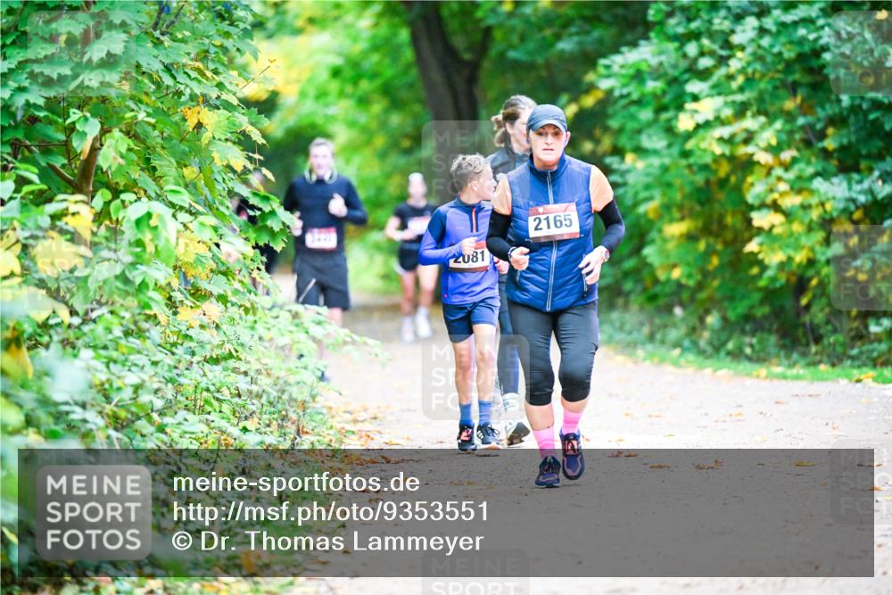 12.10.2025 - Bramfelder Halbmarathon 2025 Dr. Thomas Lammeyer http://msf.ph/oto/9353551 12.10.2025 10:47:18 Laufen 2081, 2165 meine-sportfotos.de