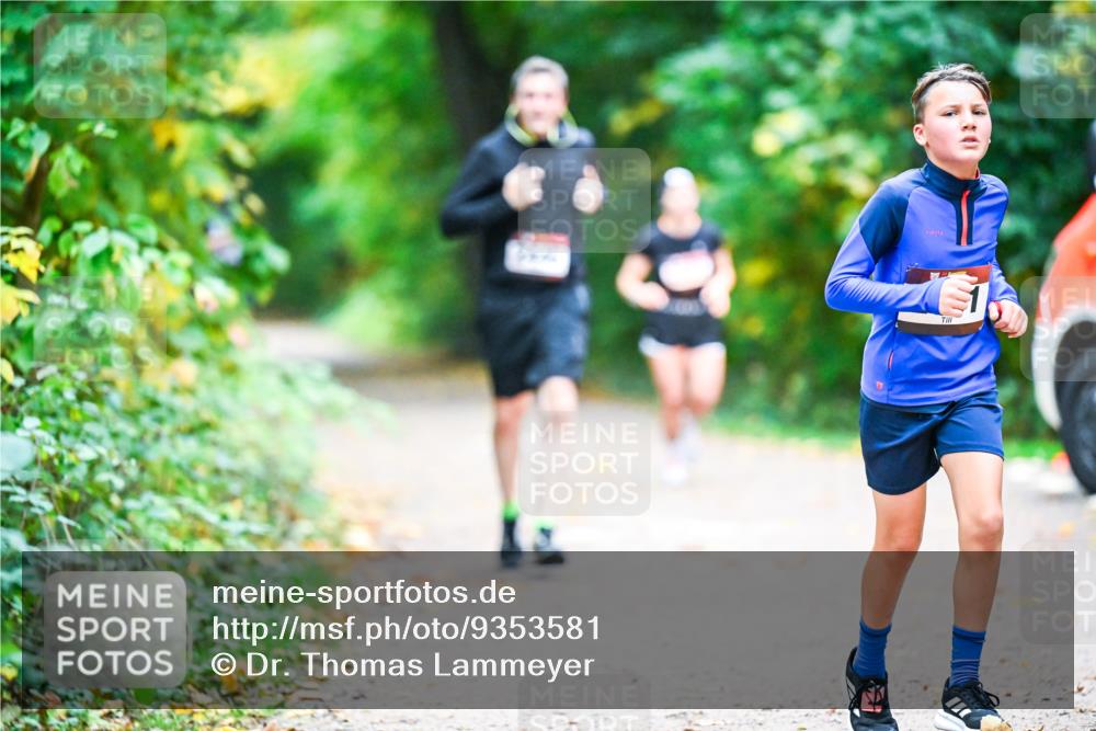 12.10.2025 - Bramfelder Halbmarathon 2025 Dr. Thomas Lammeyer http://msf.ph/oto/9353581 12.10.2025 10:47:22 Laufen  meine-sportfotos.de
