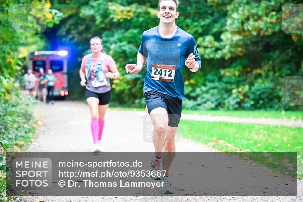 12.10.2025 - Bramfelder Halbmarathon 2025 Dr. Thomas Lammeyer http://msf.ph/oto/9353667 12.10.2025 10:47:49 Laufen 2412, 96 meine-sportfotos.de