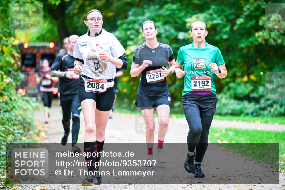 12.10.2025 - Bramfelder Halbmarathon 2025 Dr. Thomas Lammeyer http://msf.ph/oto/9353707 12.10.2025 10:47:57 Laufen 13, 2084, 2291, 2192 meine-sportfotos.de