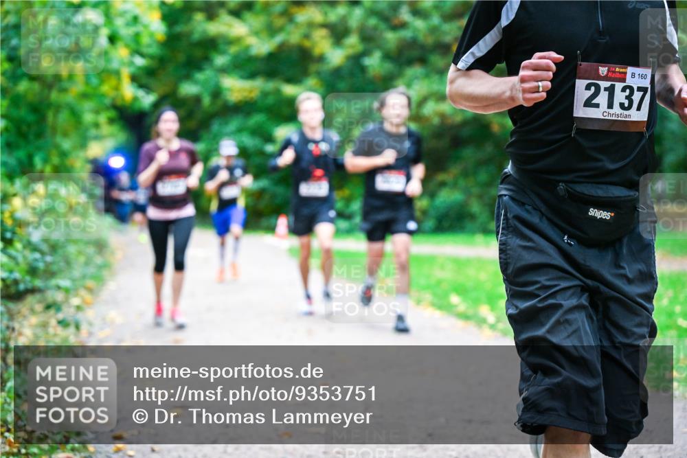 12.10.2025 - Bramfelder Halbmarathon 2025 Dr. Thomas Lammeyer http://msf.ph/oto/9353751 12.10.2025 10:48:05 Laufen 160, 2137 meine-sportfotos.de