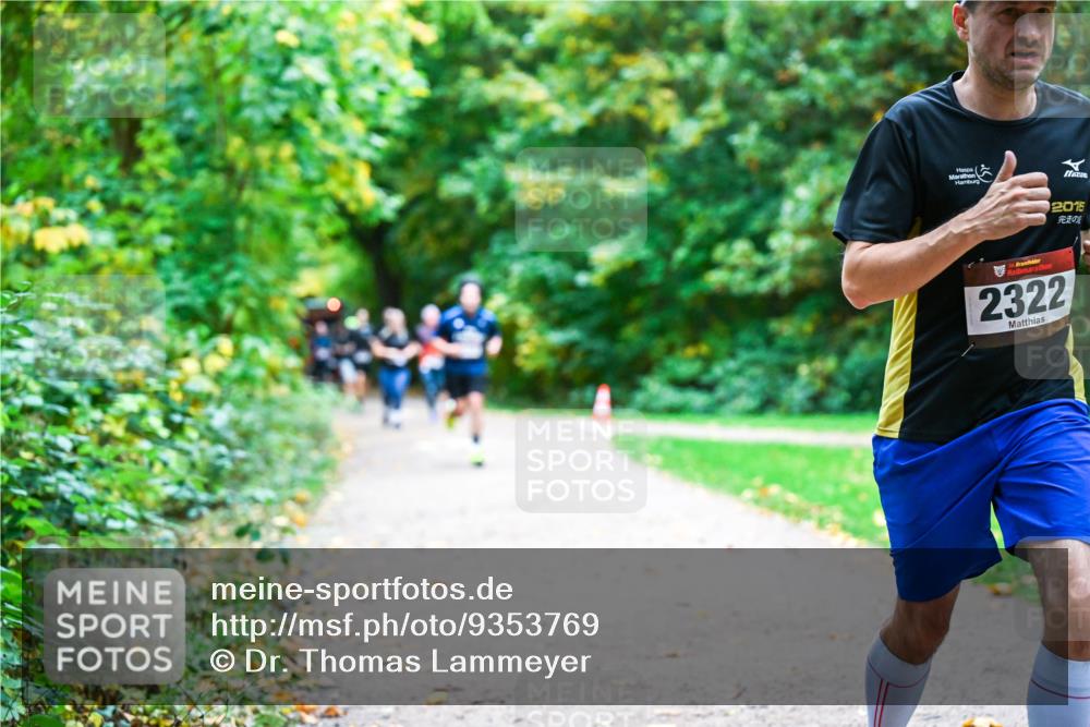12.10.2025 - Bramfelder Halbmarathon 2025 Dr. Thomas Lammeyer http://msf.ph/oto/9353769 12.10.2025 10:48:09 Laufen 2015, 34, 2322 meine-sportfotos.de