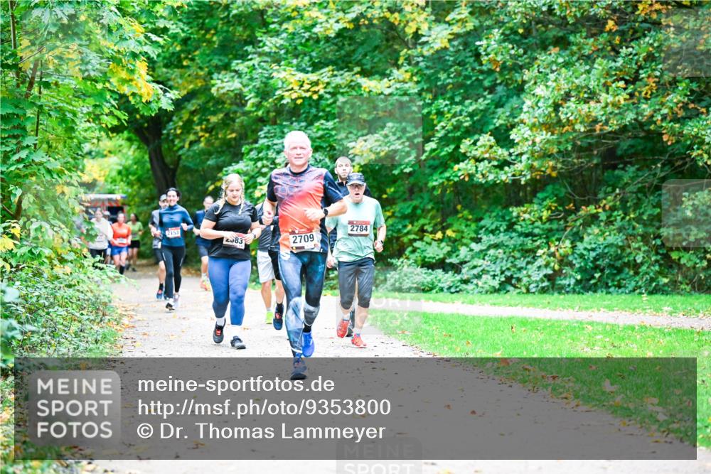 12.10.2025 - Bramfelder Halbmarathon 2025 Dr. Thomas Lammeyer http://msf.ph/oto/9353800 12.10.2025 10:48:14 Laufen 3, 2153, 2784, 2583, 2709 meine-sportfotos.de