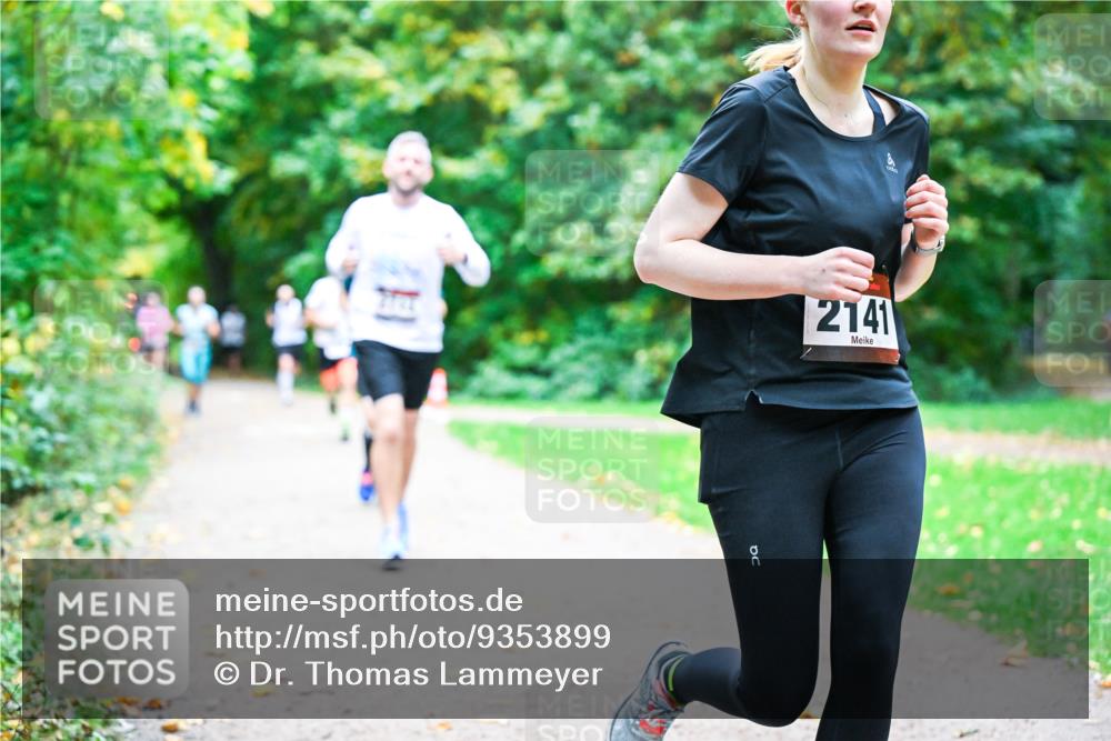 12.10.2025 - Bramfelder Halbmarathon 2025 Dr. Thomas Lammeyer http://msf.ph/oto/9353899 12.10.2025 10:48:34 Laufen 2141 meine-sportfotos.de