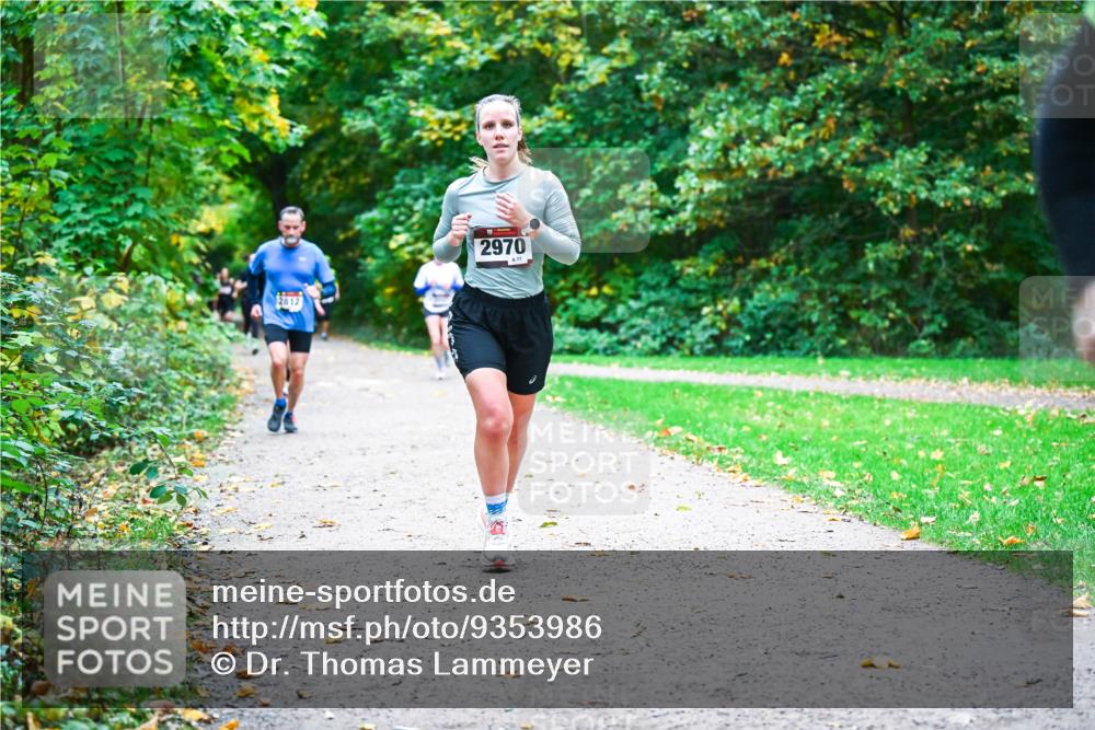 12.10.2025 - Bramfelder Halbmarathon 2025 Dr. Thomas Lammeyer http://msf.ph/oto/9353986 12.10.2025 10:48:50 Laufen 2970 meine-sportfotos.de