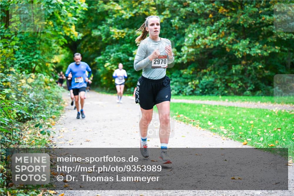 12.10.2025 - Bramfelder Halbmarathon 2025 Dr. Thomas Lammeyer http://msf.ph/oto/9353989 12.10.2025 10:48:50 Laufen 2970, 77 meine-sportfotos.de