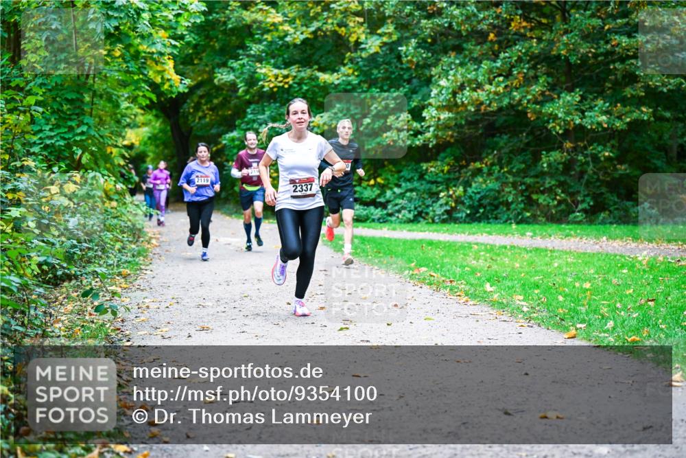 12.10.2025 - Bramfelder Halbmarathon 2025 Dr. Thomas Lammeyer http://msf.ph/oto/9354100 12.10.2025 10:49:11 Laufen 2119, 219, 2337 meine-sportfotos.de