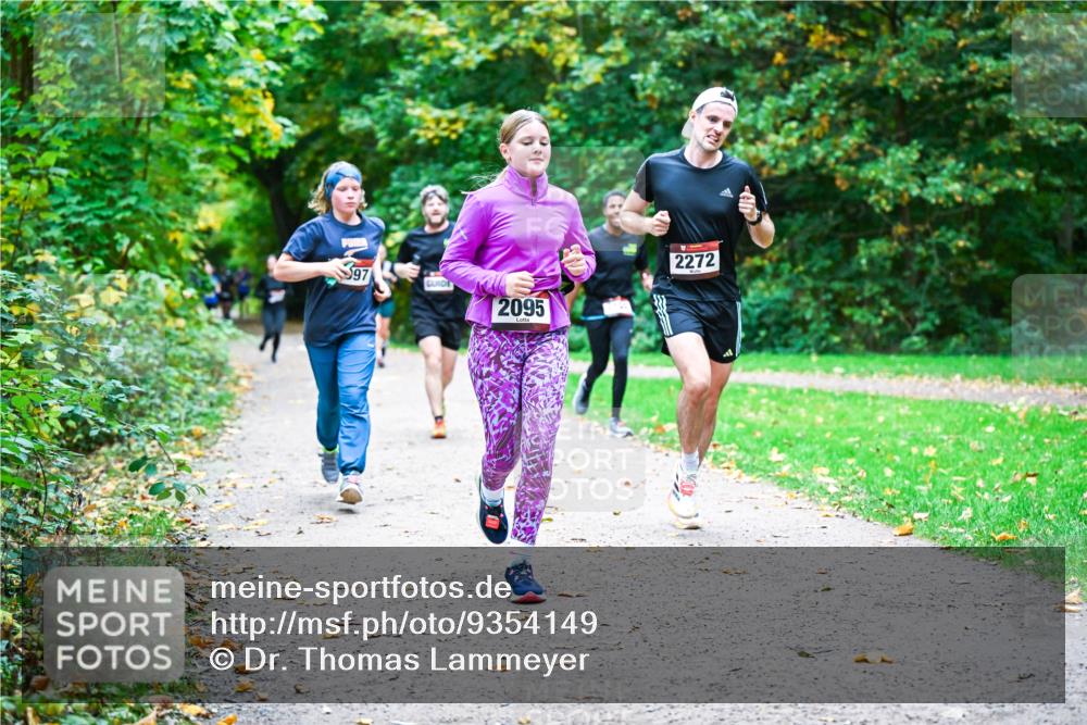 12.10.2025 - Bramfelder Halbmarathon 2025 Dr. Thomas Lammeyer http://msf.ph/oto/9354149 12.10.2025 10:49:22 Laufen 97, 2095, 2272 meine-sportfotos.de