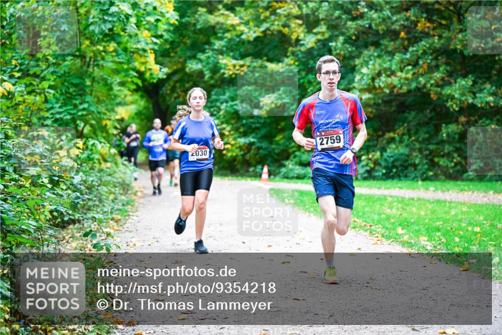 12.10.2025 - Bramfelder Halbmarathon 2025 Dr. Thomas Lammeyer http://msf.ph/oto/9354218 12.10.2025 10:49:36 Laufen 2030, 2759 meine-sportfotos.de
