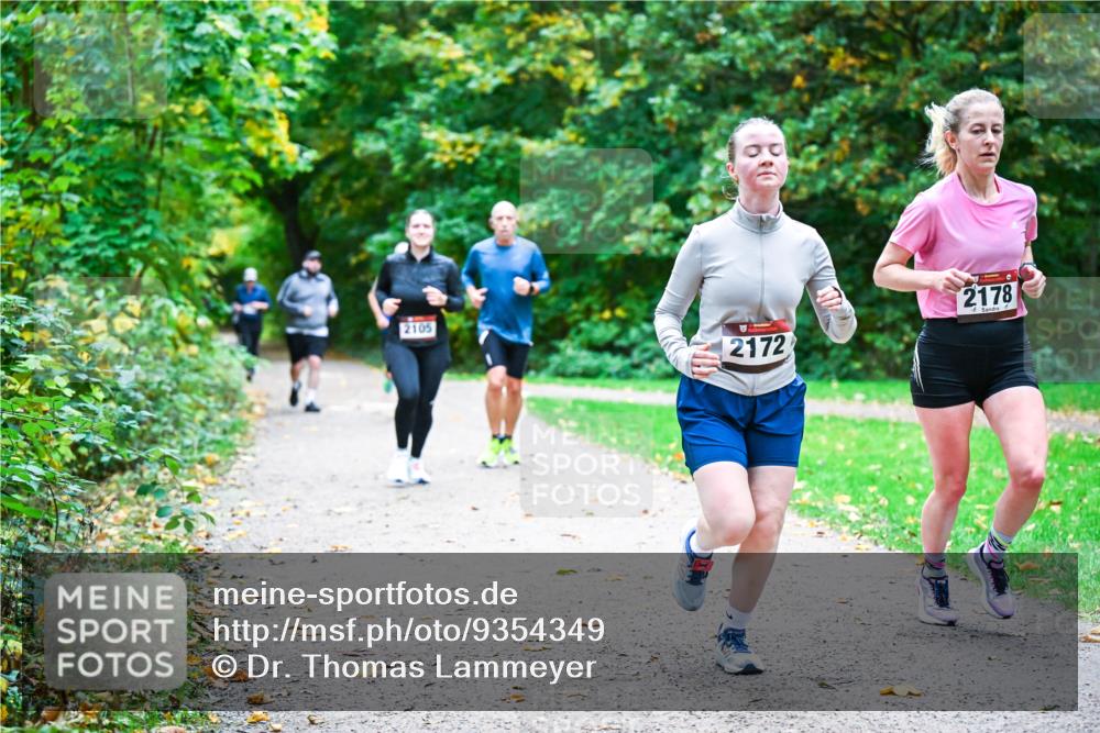12.10.2025 - Bramfelder Halbmarathon 2025 Dr. Thomas Lammeyer http://msf.ph/oto/9354349 12.10.2025 10:49:57 Laufen 2105, 2172, 2178 meine-sportfotos.de