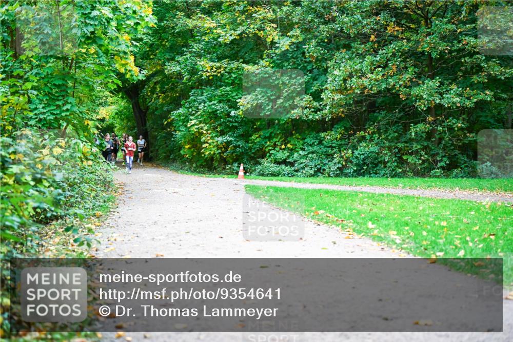 12.10.2025 - Bramfelder Halbmarathon 2025 Dr. Thomas Lammeyer http://msf.ph/oto/9354641 12.10.2025 10:50:56 Laufen  meine-sportfotos.de