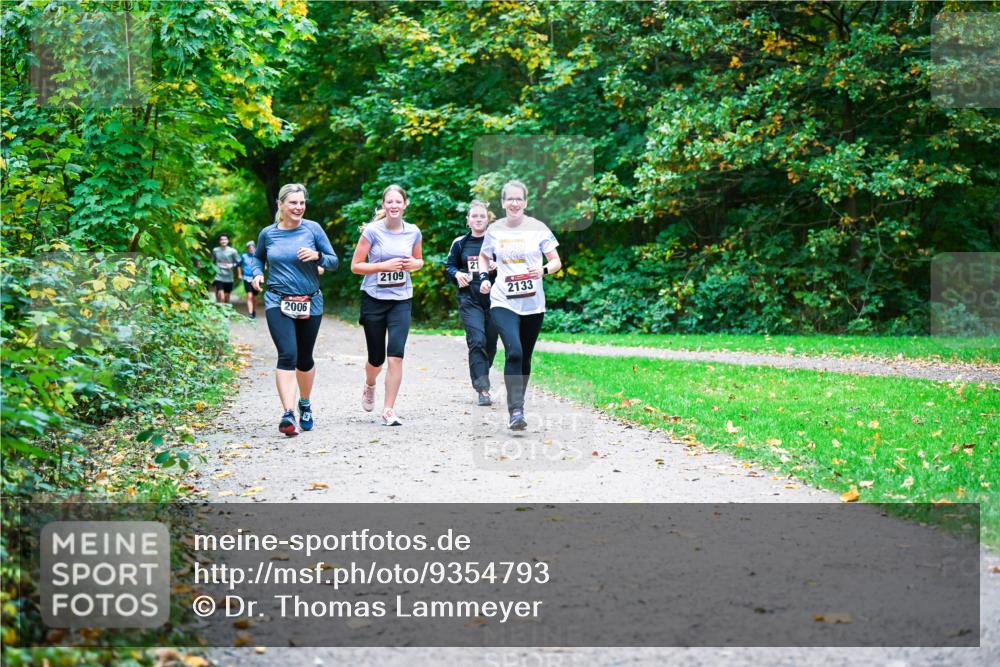 12.10.2025 - Bramfelder Halbmarathon 2025 Dr. Thomas Lammeyer http://msf.ph/oto/9354793 12.10.2025 10:51:26 Laufen 21, 2109, 2133, 2006 meine-sportfotos.de