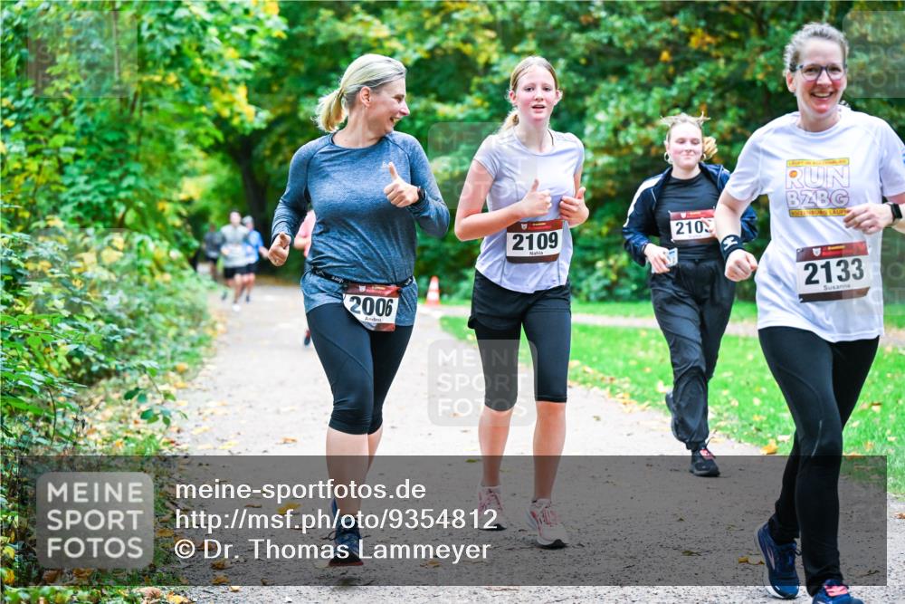 12.10.2025 - Bramfelder Halbmarathon 2025 Dr. Thomas Lammeyer http://msf.ph/oto/9354812 12.10.2025 10:51:28 Laufen 210, 2109, 2006, 1, 2133 meine-sportfotos.de