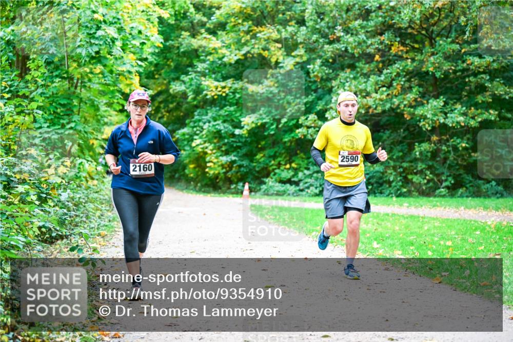 12.10.2025 - Bramfelder Halbmarathon 2025 Dr. Thomas Lammeyer http://msf.ph/oto/9354910 12.10.2025 10:51:54 Laufen 2590, 2160 meine-sportfotos.de