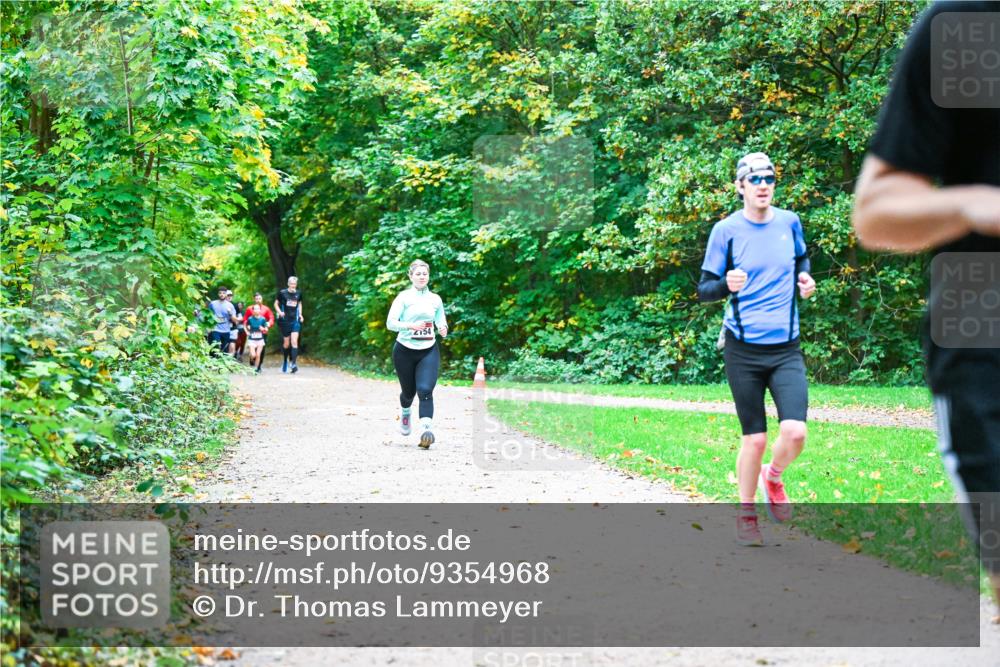 12.10.2025 - Bramfelder Halbmarathon 2025 Dr. Thomas Lammeyer http://msf.ph/oto/9354968 12.10.2025 10:52:11 Laufen  meine-sportfotos.de