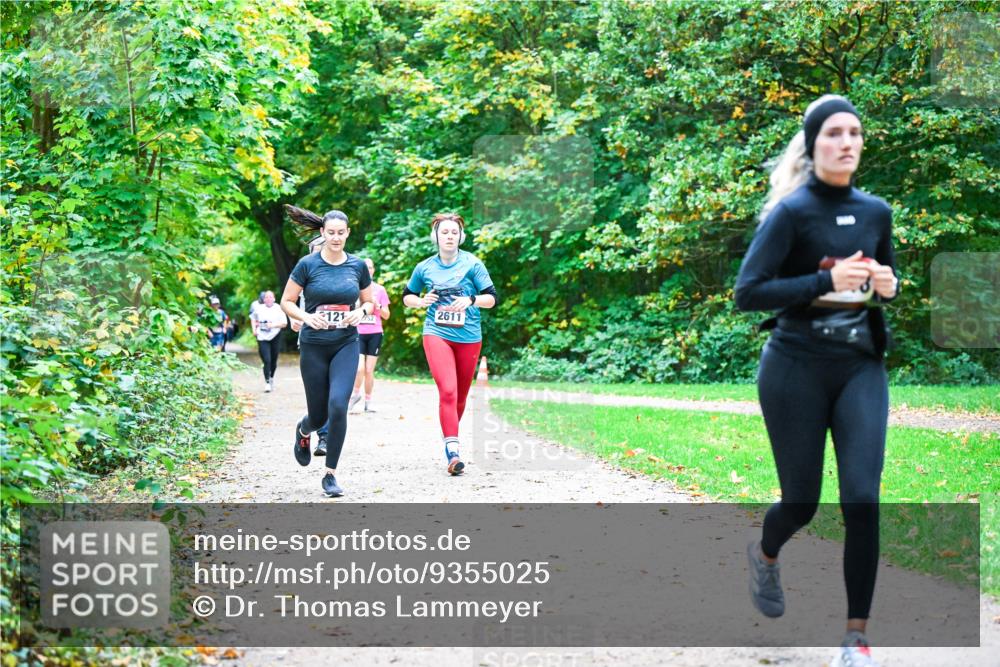 12.10.2025 - Bramfelder Halbmarathon 2025 Dr. Thomas Lammeyer http://msf.ph/oto/9355025 12.10.2025 10:52:26 Laufen 121, 452, 2611 meine-sportfotos.de